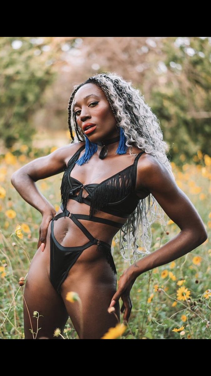 BeverlysSecret's tweet image. It’s Friyayy night!! 🖤

Black is the color of the week so make sure you watch the live fb video from Monday for 50% off black items and the 75% off clearance items! 🖤🖤🖤

❗️❗️We are open for appointments only as of right now!  We can now do appointments everyday!  Just DM us