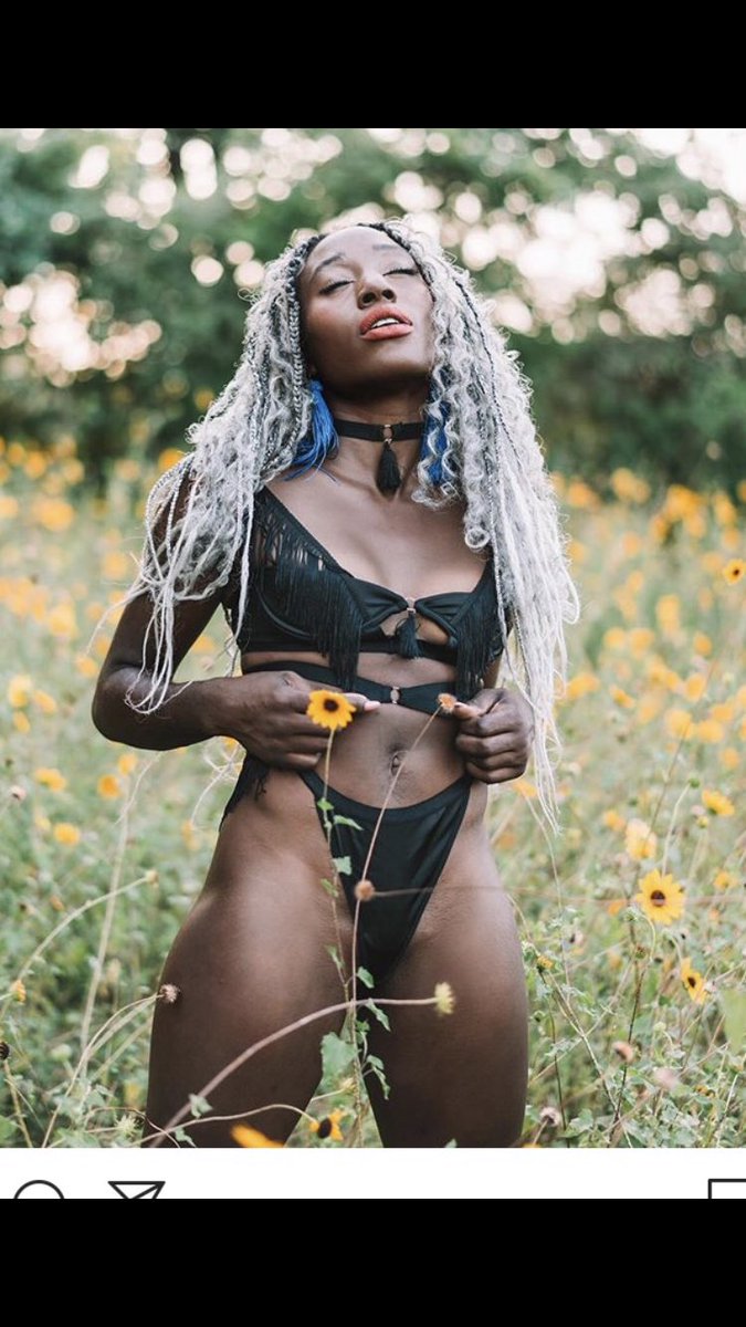 BeverlysSecret's tweet image. It’s Friyayy night!! 🖤

Black is the color of the week so make sure you watch the live fb video from Monday for 50% off black items and the 75% off clearance items! 🖤🖤🖤

❗️❗️We are open for appointments only as of right now!  We can now do appointments everyday!  Just DM us