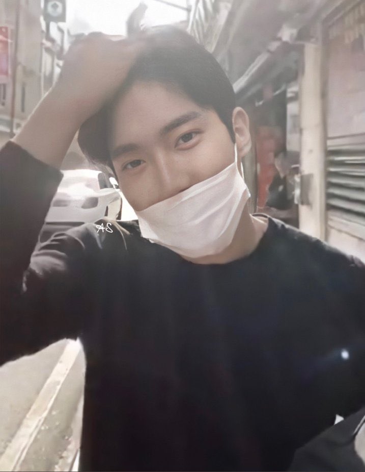 [THREAD] on siwon running his hands through his hair