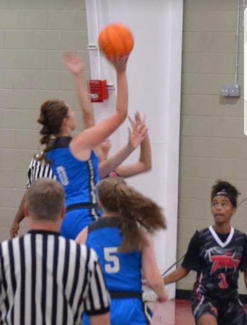 HeatRv's tweet photo. At 6'2 @HeatRv 2022 @PiperPeterson14 (Mount Vernon-Enola) is a tremendous pick up for our program. She is a hard worker, talented, and loves the game. Special player, college coaches

@ARHoopScoop 
@ArRecruitingGuy 
@TAKEOVERSports 
@ARPrepSports 
@42_sports 
@girlzprepreport https://t.co/EcOXToVS0q