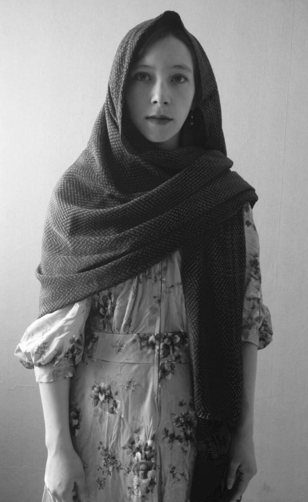 <a href="/MichelleBetan/">Michelle Betancourt</a>  en prueba de vestuario para La Bruja...
¡Feliz cumpleaños atrasado!