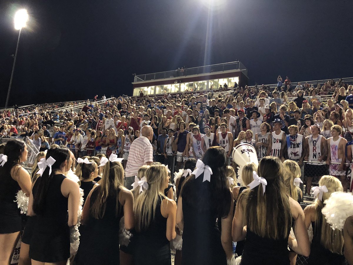 Lambert <a href="/Horns_Cheer/">Lambert Football Cheer</a> Seniors, we 🤍 you! <a href="/mlfizziks/">Meghan Lang</a>