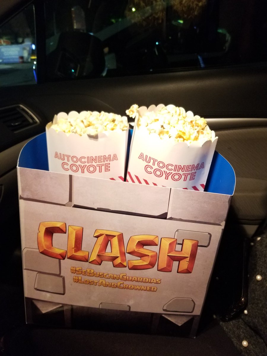 ouriques_'s tweet image. #SeBuscanGuardias #LostAndCrowned 
Comiendo como un rey