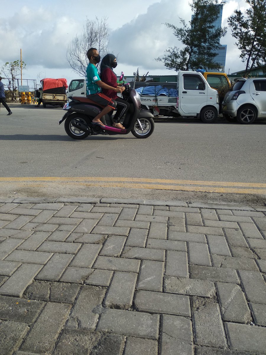 DhivehiOne's tweet photo. I wish the feminists who successfully twisted  the strong arm of the govt to #freethepad also campaign to make it mandatory to hire female driving instructors in driving schools. Lots of touching and caressing is going on while teaching to drive.
#hireGirlInstructors maybe? 🤔 https://t.co/RnebIyueA0