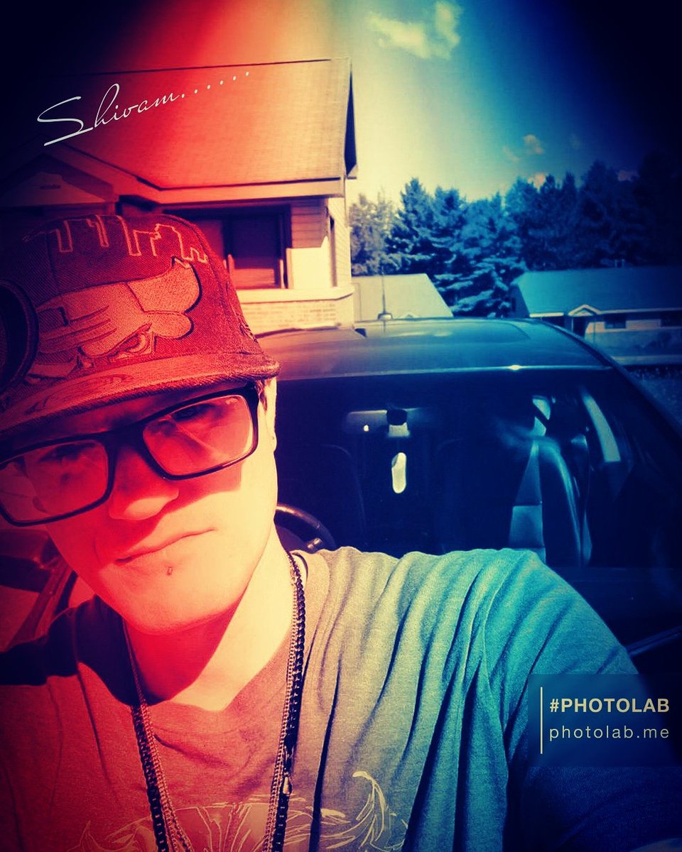 RoidlJosh's tweet photo. #Juice
#SelfieWithCar
🚘📷 https://t.co/WcqWSDXpLG