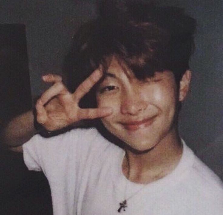 Krm4l3's tweet photo. 𝙉𝙖𝙢𝙟𝙤𝙤𝙣
No hay que olvidar a esta hermosa obra de arte a quien estamos festejando.
#HappyDayJoon #Hi_Army_7 #MuseumJoon #Day_Love_Nam
@BTS_twt @Hi_Army_7 https://t.co/XfBt65xxpg
