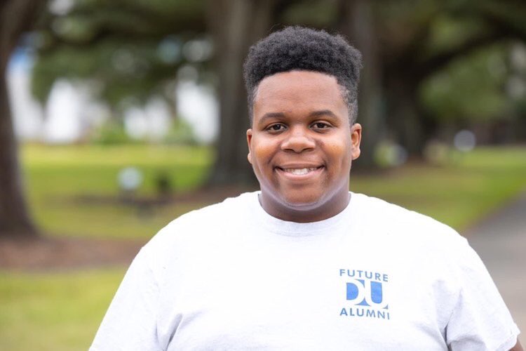 Devontre’ Parker is currently a MS of Healthcare Management (HCM) student at the University of New Orleans. He previously obtained his Bachelor of Science in Public Health with a concentration in Health Systems Management from Dillard University. #BlackMenInPublicHealth