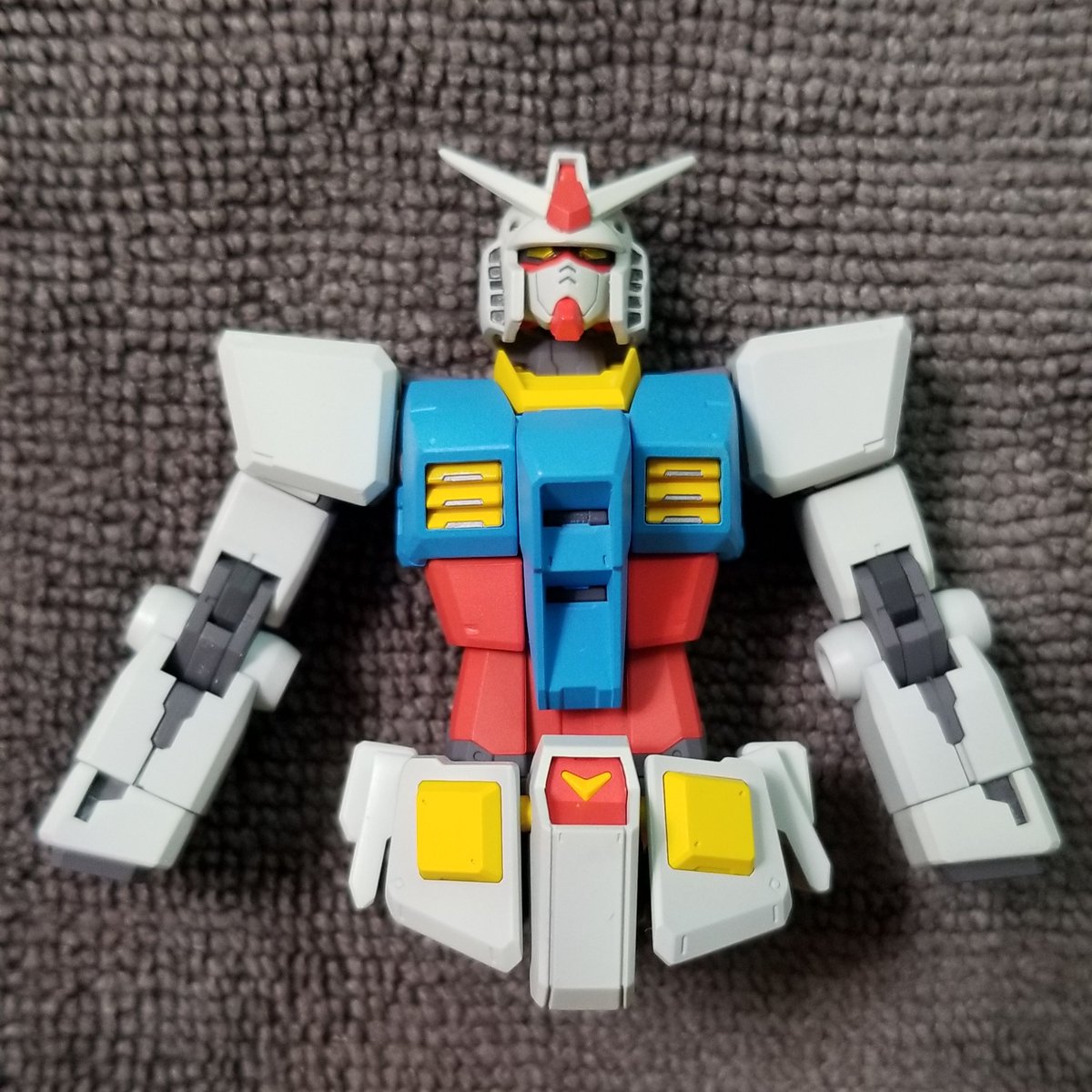 GunplaSuper's tweet photo. WIP. Decals by Delpi. Very good quality, recommend this set. #gunpla #plamo #ガンダム https://t.co/7tc3tNZeVR