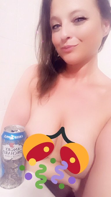 Add a little sparkle to your orchard!  which one y'all like better? https://t.co/gg9yMvueTO<a href="/tag/newprofilepic"class="tags"><span>#newprofilepic</span></a>