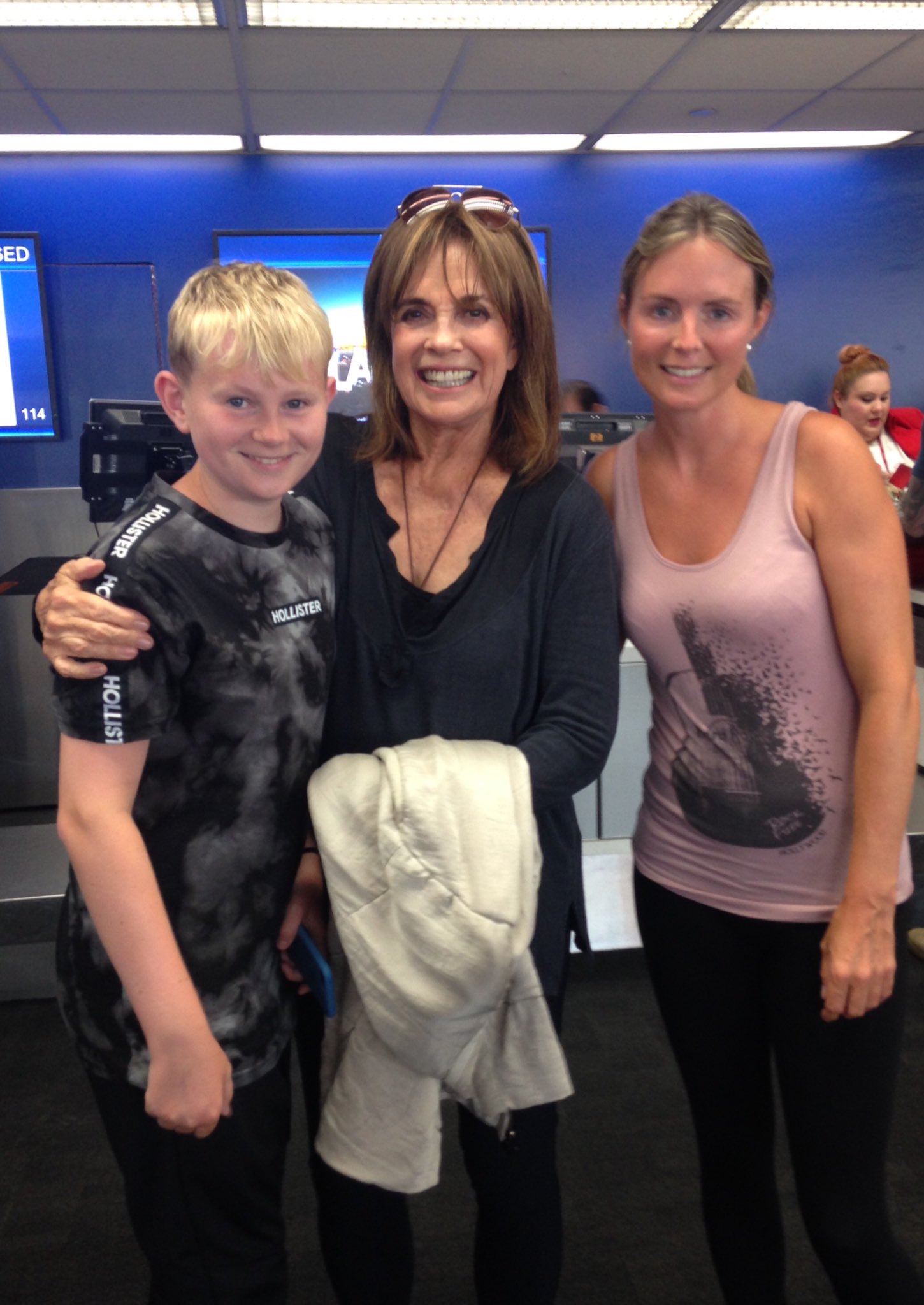 Happy 80th birthday Linda Gray. Lucky enough to meet this lady in LA  