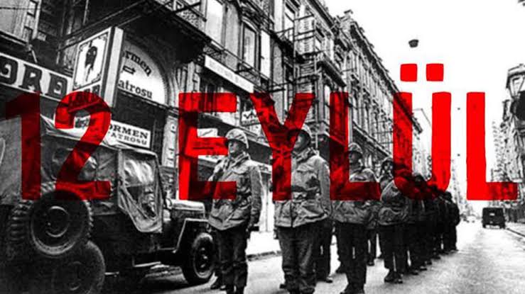 #12Eylül milli iradeye darbe vuran, siyasi tarihimizdeki kara lekedir. Milletin iradesinin önüne hiçbir şey geçemez.
Tüm demokrasi şehitlerimize Allah'tan rahmet diliyorum.