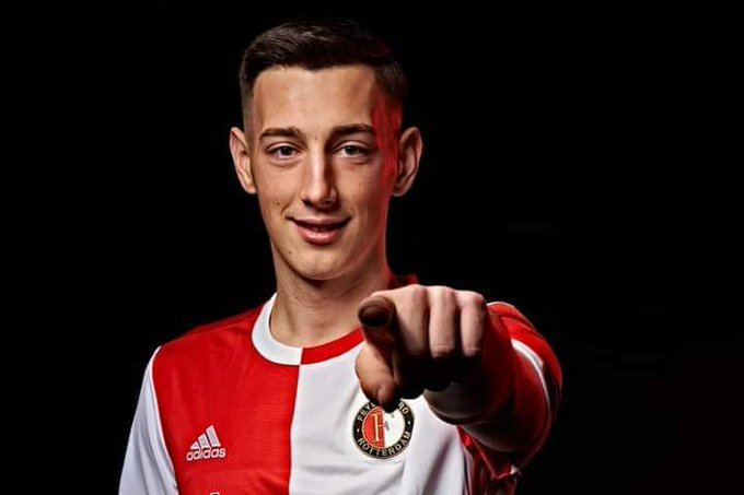 Robert BozenikClub: FeyenoordAge: 20Position: StrikerNationality: Slovakian internationalScored twice in five Eredivisie appearances last season and will compete with Nicolai Jorgensen for the starting striker role in Rotterdam. A very talented striker.