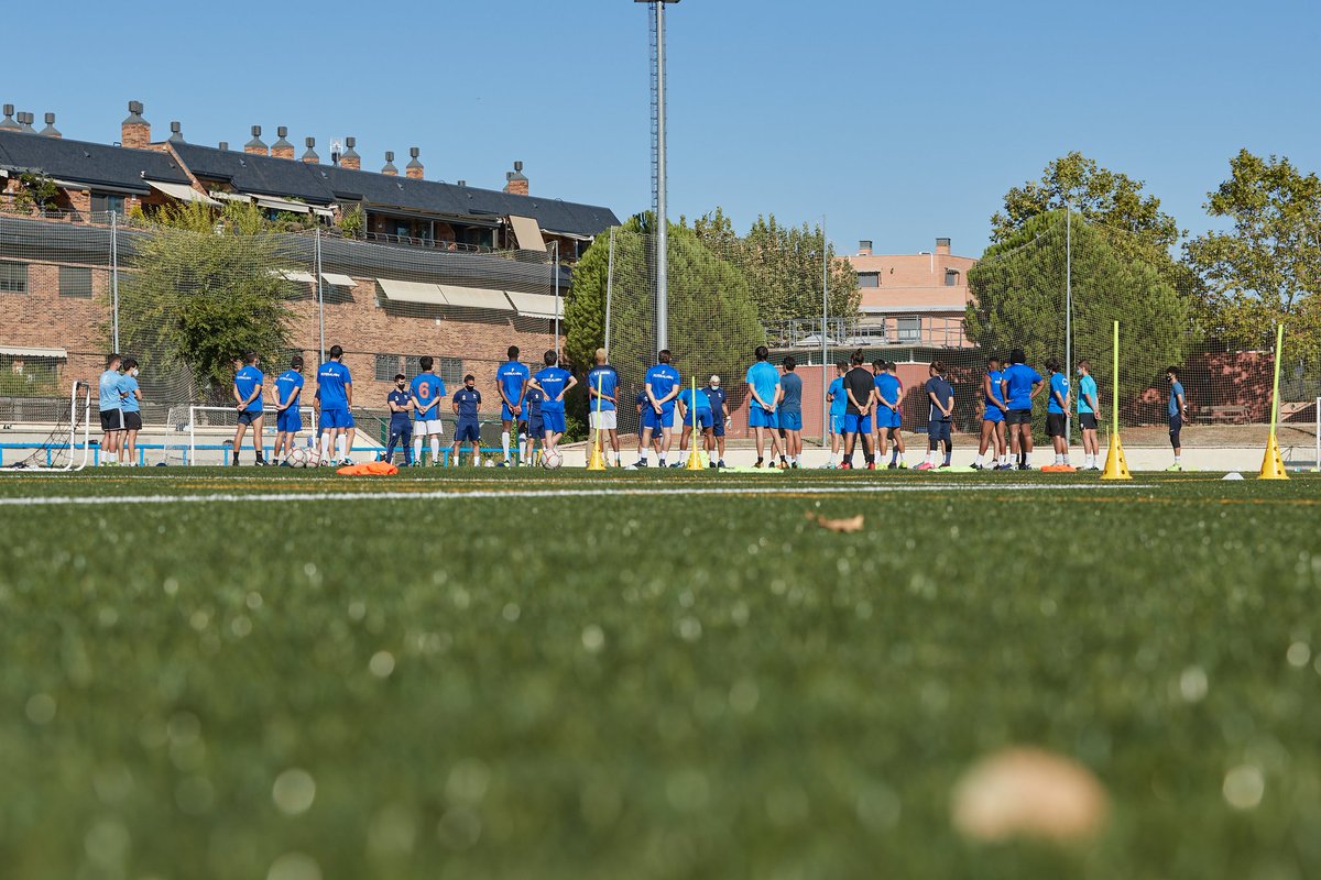 GALERÍA DE FOTOS 📸 

⚽ Primer Entrenamiento Temporada 20/21 

↪️ bit.ly/2GTCNie 

©️ Carlos Andrés Herrero 

#️⃣ #SomosProas