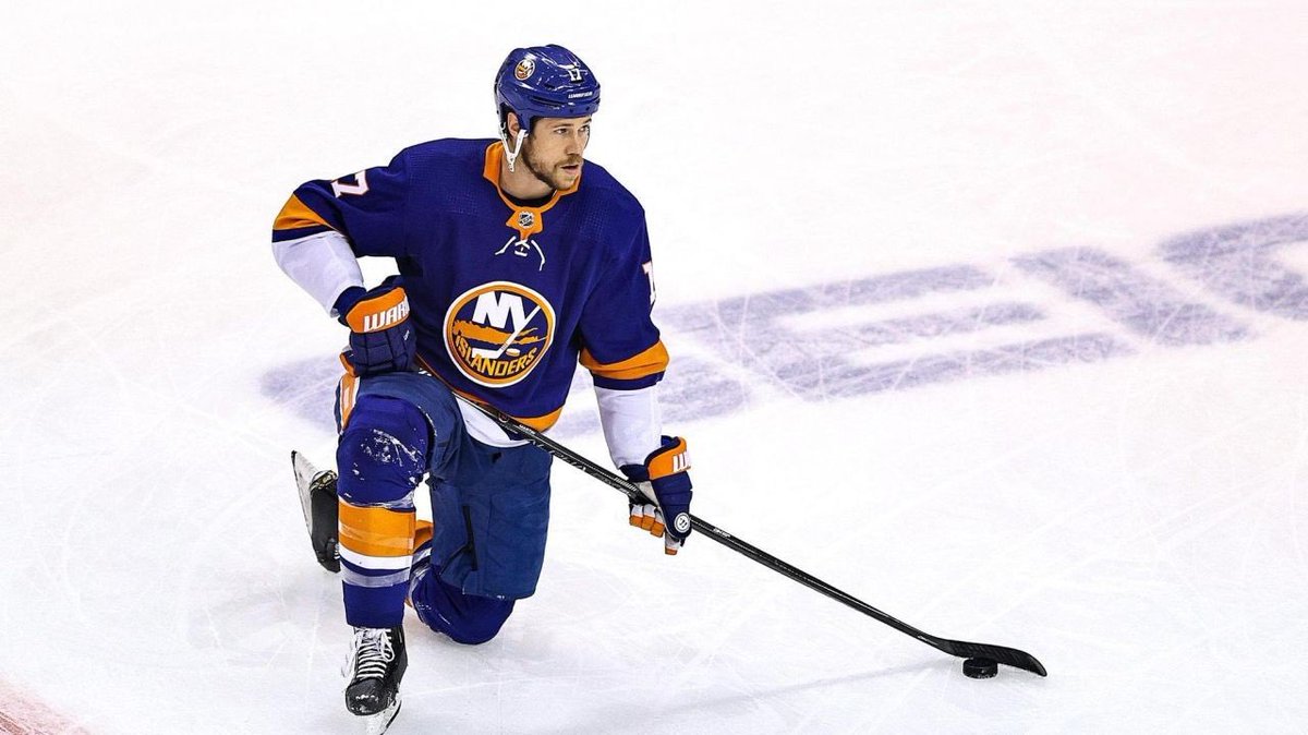 IslesTerritory's tweet photo. All I know is this guy needs to retire an Islander. 

Plays every game with his heart out and always sticks up for his teammates. Can’t ask for anything better. #Isles https://t.co/Mm4oO6UXNW
