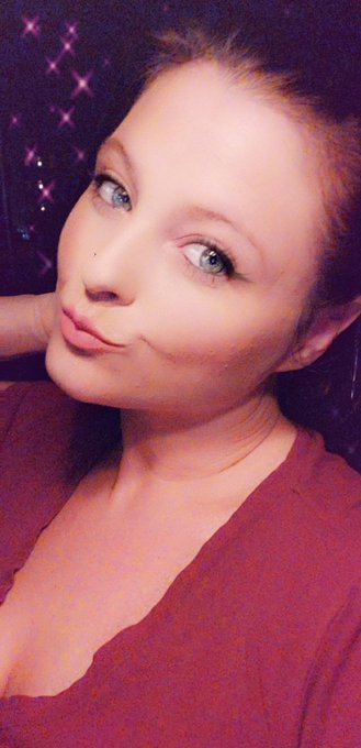 waiting on my love @toddjonesxxx to get done shooting, why not snap a photo... aww I love my new phone💜<a class="tags" target="_blank" title="On Twitter" href="/?out=eyJ0eXAiOiJKV1QiLCJhbGciOiJIUzUxMiJ9.eyJpYXQiOjE3MjUyODM0MDIsImlzcyI6InR3cG9ybnN0YXJzLmNvbSIsIm5iZiI6MTcyNTI4MzQwMiwiZXhwIjoxNzU2ODE5NDAyLCJyZWRpcmVjdF91cmwiOiJodHRwczovL3R3aXR0ZXIuY29tL3RvZGRqb25lc3h4eCJ9.Sofzrb9gwKG7iQnmvYY1JFOMFWJF5qGOeS6cdGXs-CSgTrOwufBmj-RGRuA0Qq09orofwaeeAu090aDZ_0sagw">@toddjonesxxx</a><a href="/tag/newprofilepic"class="tags"><span>#newprofilepic</span></a>