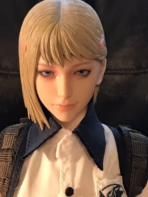 眼球移動ができて視線を変えられるのがウリ。後でもうちょっと目つき悪くしたい。仕事に戻ります。 