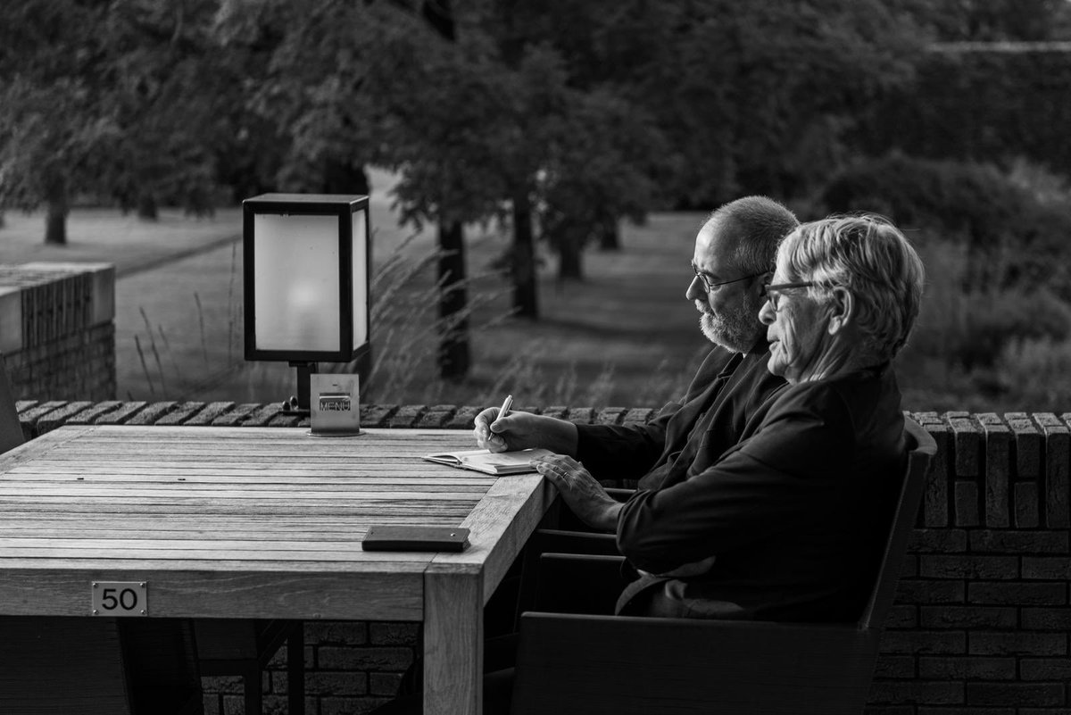 Een fantastische week met Ronald Giphart achter de rug op <a href="/hofvansaksen/">Hof van Saksen</a> : hét boek met de werktitel  =Gast! = krijgt stap voor stap vorm en inhoud!