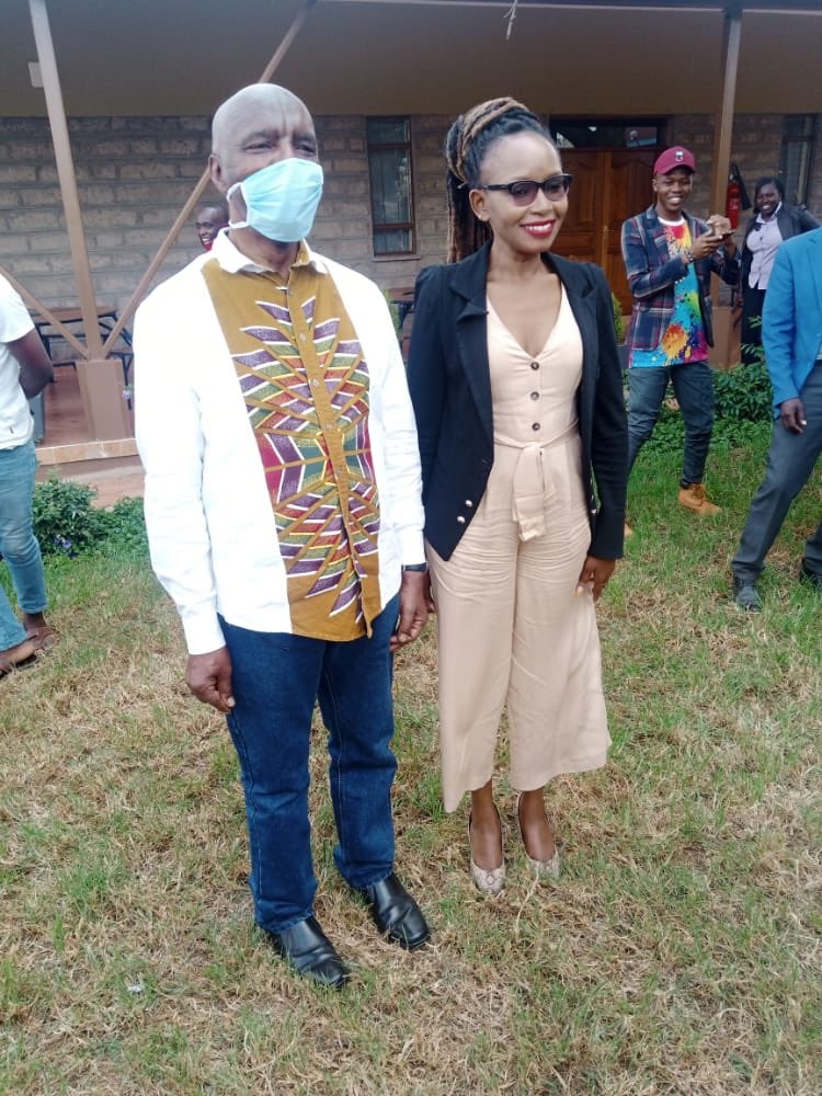 kakweti's tweet photo. What a day spent mentoring the youth of Makueni county yesterday, with the Excellency the governor of Makueni County @governorkibwana . I was honored to share my story and some lessons with these upcoming leaders #solidlaunch #mentorships #makueni #makingimpact https://t.co/zkfnZqnKUk