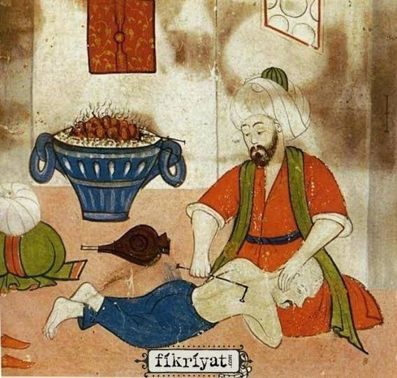 Tıbbi cihaz sektörü batmadan önce skolyoz hastası ➡️ Tıbbi cihaz sektörü battıktan sonra skolyoz hastası. Modern yöntemlerle tedavi olabilmek için Tıbbi cihaza ihtiyaç vardır. #tıbbicihazyaşatır