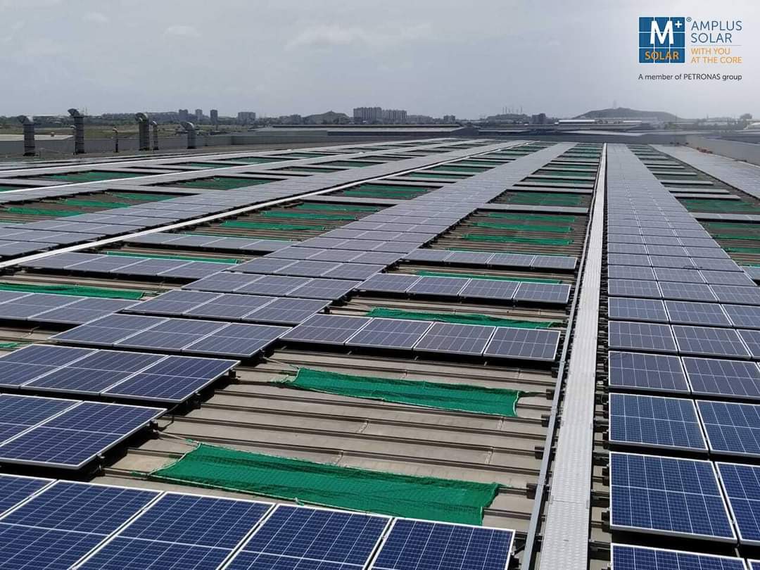 amplussolar's tweet image. #ProjectInauguration

#thyssenkrupp has switched to #GreenEnergy with a 755 kWp #Rooftop Plant &amp;amp; a 65 kWp Carport at Chakan, #Pune.

The plant was inaugurated on 1st September by Mr. Manish Mehan, CEO, thyssenkrupp.

@tk_elevator @thyssenkrupp #Project #renewableenergy #solar