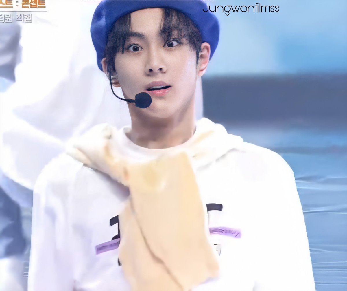 jungwonfilmss's tweet image. Jungwon's dualty is undeniably insane 

#ILAND_EP11 
#JUNGWON_DEBUT