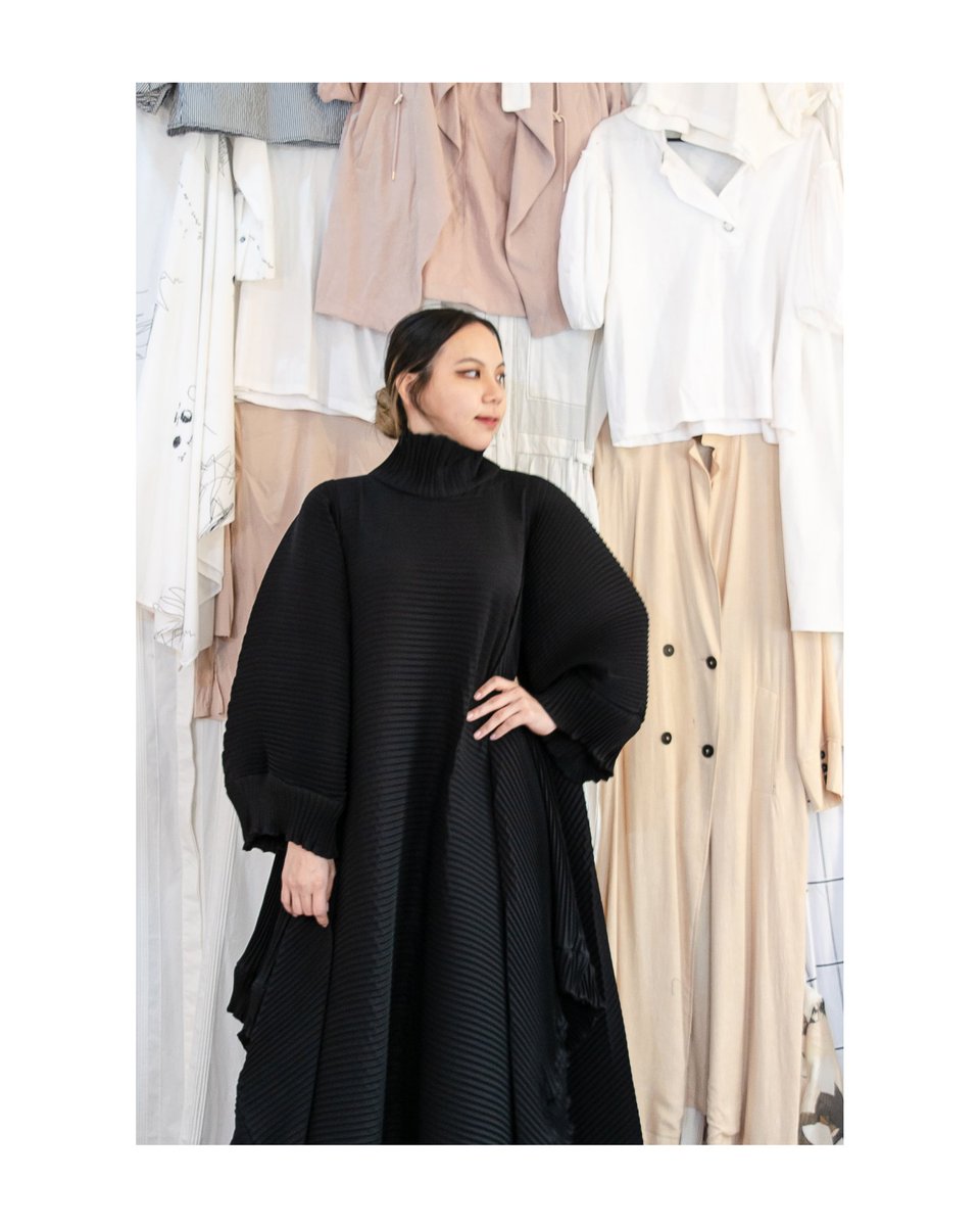 fashionteria's tweet photo. From my new collection
#F/W2020Collection #NewNormal2020 #newlook #newnormallife #postcovidlook #forwardfashion #nextfashion #newtrend #2020 https://t.co/dTmoDhRPMe