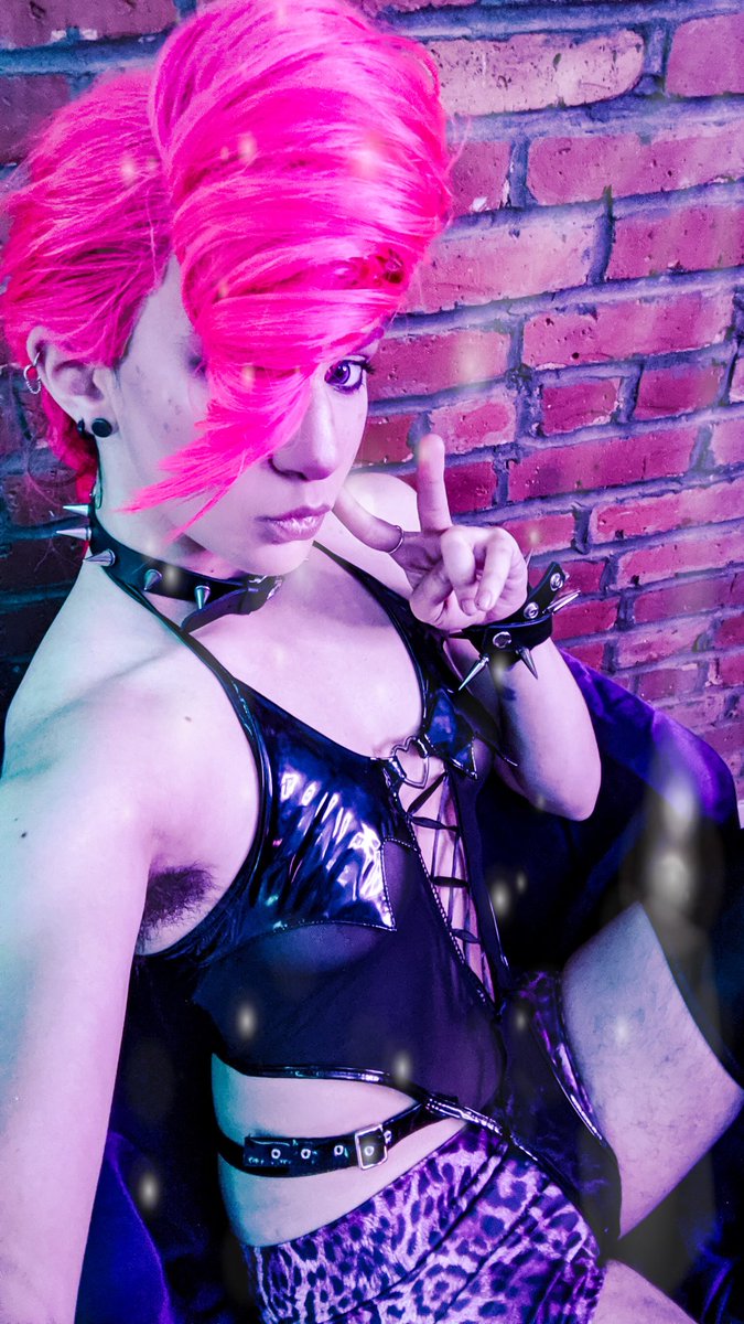 spicyjayxx's tweet photo. B-bossu 😳is this outfit necessary? #jjba #dopio #boudiorcosplay https://t.co/BHvh9NpzE7