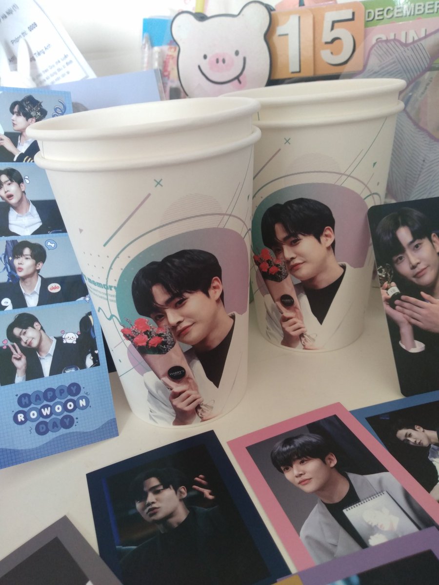 SubagSeokwoo's tweet photo. Beautiful Dazzling Memory ❤️ Thank you masternims so much for all of this 🥰 Lovee the bookmark a lot 💙
@romantic_vibe 
#로운 #ROWOON https://t.co/6AUWTVLSFv