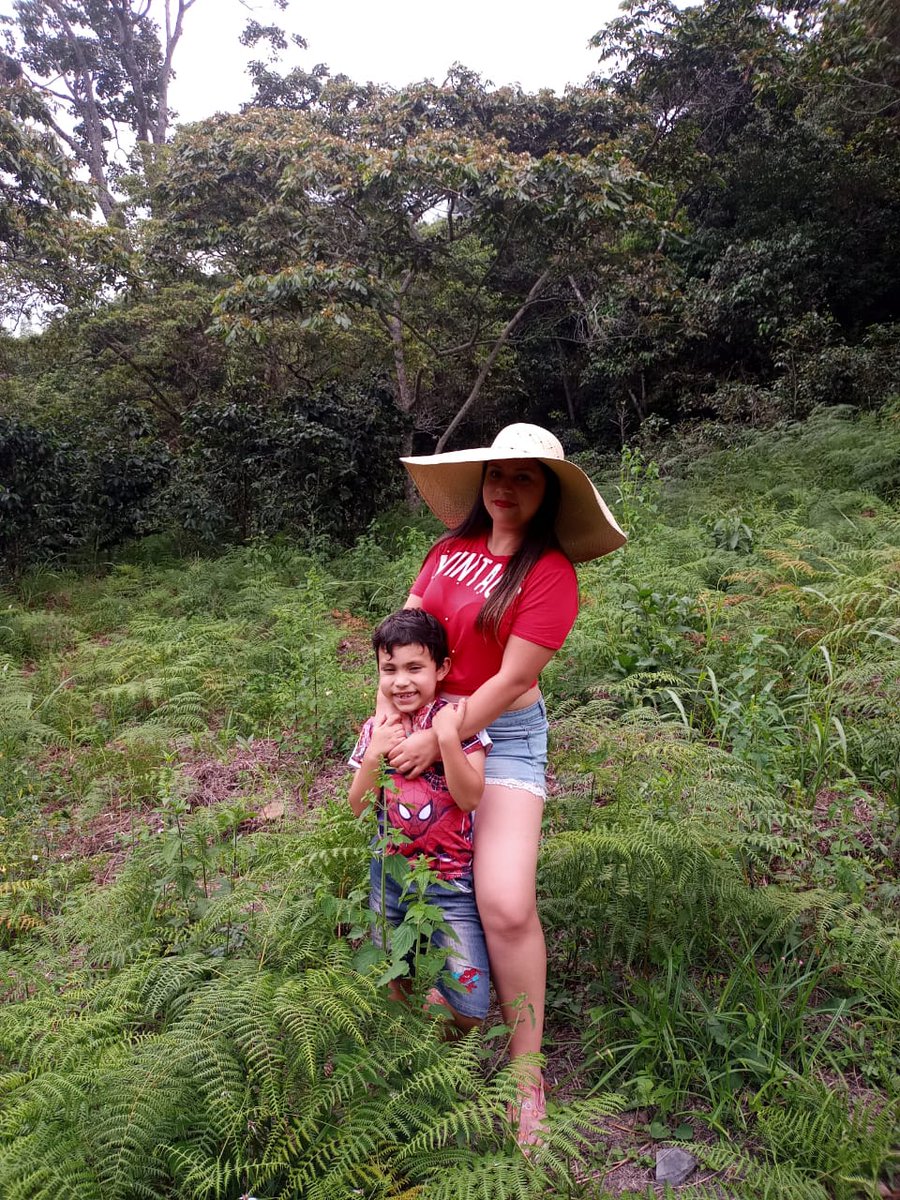 GinnaPaoT's tweet photo. Tu y sòlo tu haces mi mundo perfecto! https://t.co/y5ZcUl9Jua