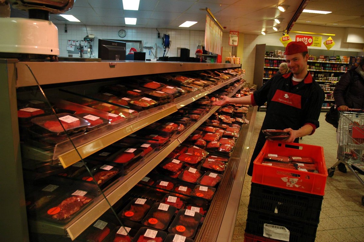 De #BBQ kan aan de komende dagen. Natuurlijk hebben wij nog ruime keuze aan BBQ vlees in onze slagerijen in Boni Supermarkt Zwolle en Boni supermarkt Hattem! Tot zo!