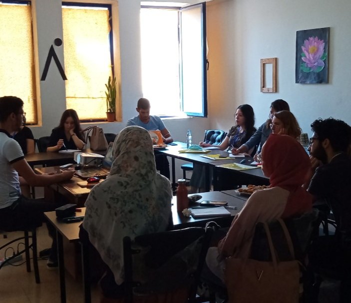 adceoran's tweet photo. Formation ECHOES POUR UN JOURNALISME CITOYEN DAY 4

En direct de la session community Management avec Oussama Seddiki.

La formation ECHOES rentre dans le cadre du programme #DJIL soutenu par @CFImedias 

#Live 
#ADCE https://t.co/2pmpjHiyRb