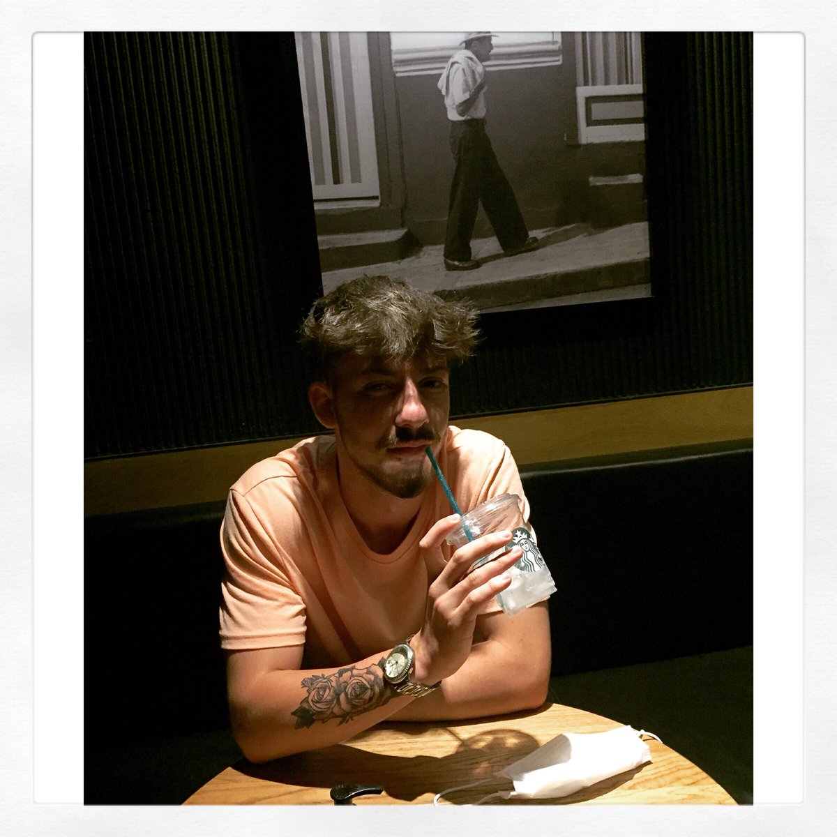 Belki uyanırız bi sahilde ☀️