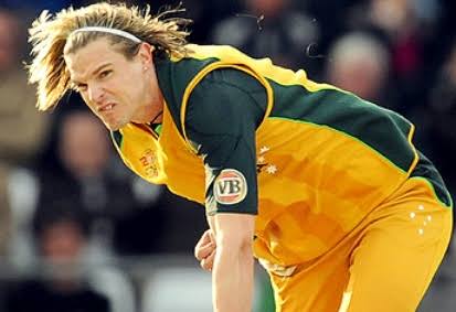  140 international matches  205 wickets

Happy birthday to former Australia fast bowler Nathan Bracken! 