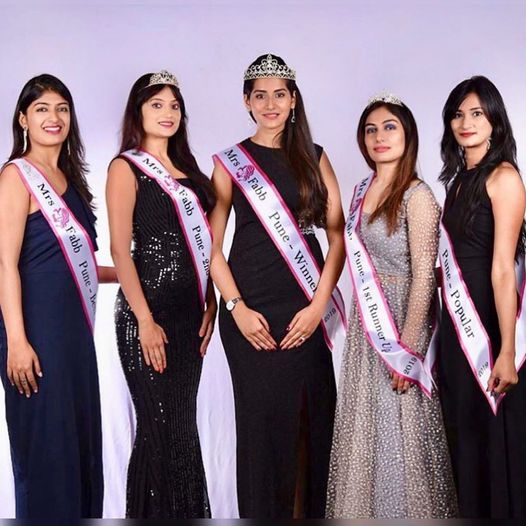 mrsfabbindia's tweet photo. Flash back to beautiful memories of Mrs Fabb Pune 2019 @apekshagaikwadpunde @ranjana43 @iarshi23 #mrsfabb #mrsfabbindia #mrsfabbpune #pune #winners #bestbeautypageant #pageant https://t.co/WNVP1BDrgr