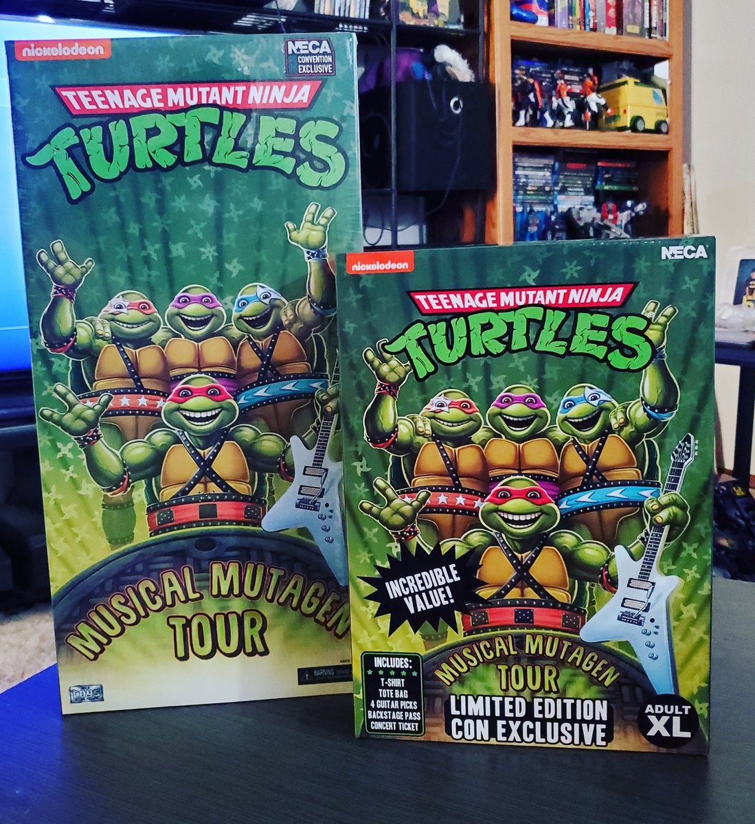 murphybros5187's tweet photo. After many unsuccessful @Target runs, I finally hit the jackpot!!! @NECA_TOYS @TMNT @PixelDan #murphybroscollectibles5187 #TeenageMutantNinjaTurtles #turtlepower #cowabunga #toyhunting #comingoutofourshells #90skid #thankgoditsfriday https://t.co/97u6yws09w