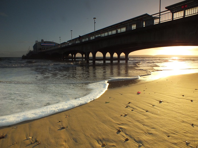 SamWlandscapes's tweet image. Bournemouth pier #Dorset #beach