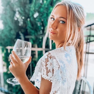 blondemaddyb00's tweet photo. #NewProfilePic https://t.co/OmIVorLFFx