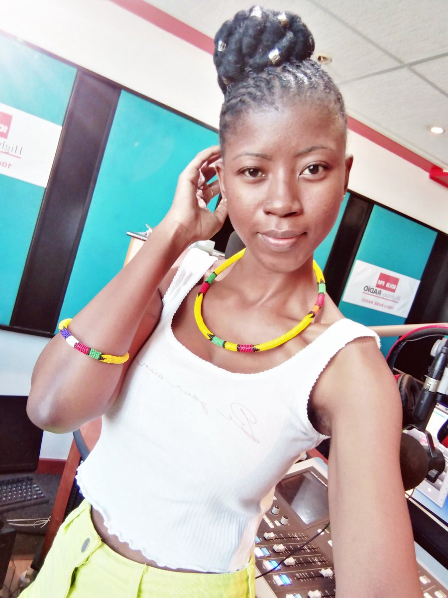 _highwayradio's tweet photo. It's good vibes only on the CHiLL ZONE with @puritysm1 Saturdays 09h00-12h00
Openπ€ 09h30
Live Stream https://t.co/Pwm9qYOgnO
π€ Central Africa Time
#HighwayRadio 101.5 FM
#WeekendsOnHighwayRadio
#PuritySM #SaturdayMotivation
#get2getherexperience
#ToWhomItMayConcern https://t.co/lI3Vi5EfD1