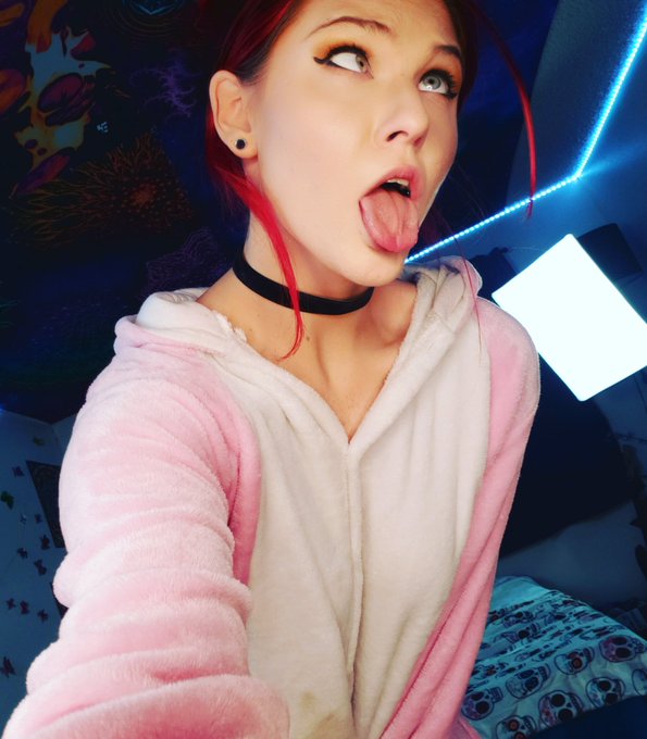 I'm a fuc*in Dino! Thats what! Go check out my BIO for my links to my naughty vids :P just posted two<a href="/tag/adultvids"class="tags"><span>#adultvids</span></a><a href="/tag/ahegaogirl"class="tags"><span>#ahegaogirl</span></a>