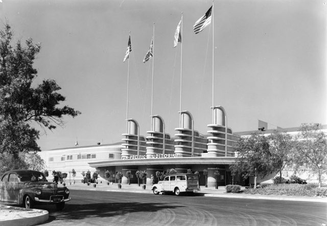 Pan-Pacific Auditorium, a thread.