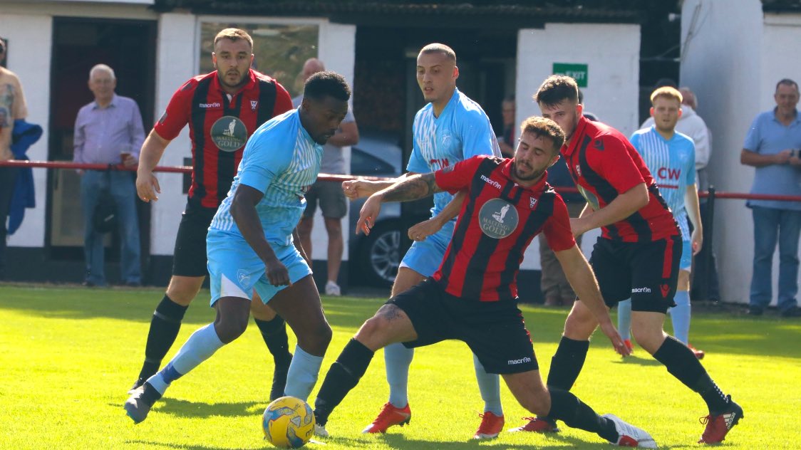 WarminsterTnFC's tweet photo. GAMEDAY - We host @_BLAFC_ this afternoon looking to make it 3 wins from 3. 

🆚 Bishops Lydeard  
📅 12/09/2020
🏆 @TSWesternLeague 
📍BA12 9NS

🕒 3PM 

Up the #RedandBlacks 🔴⚫️

📸 @dungey2002 https://t.co/ISqhclCAS2