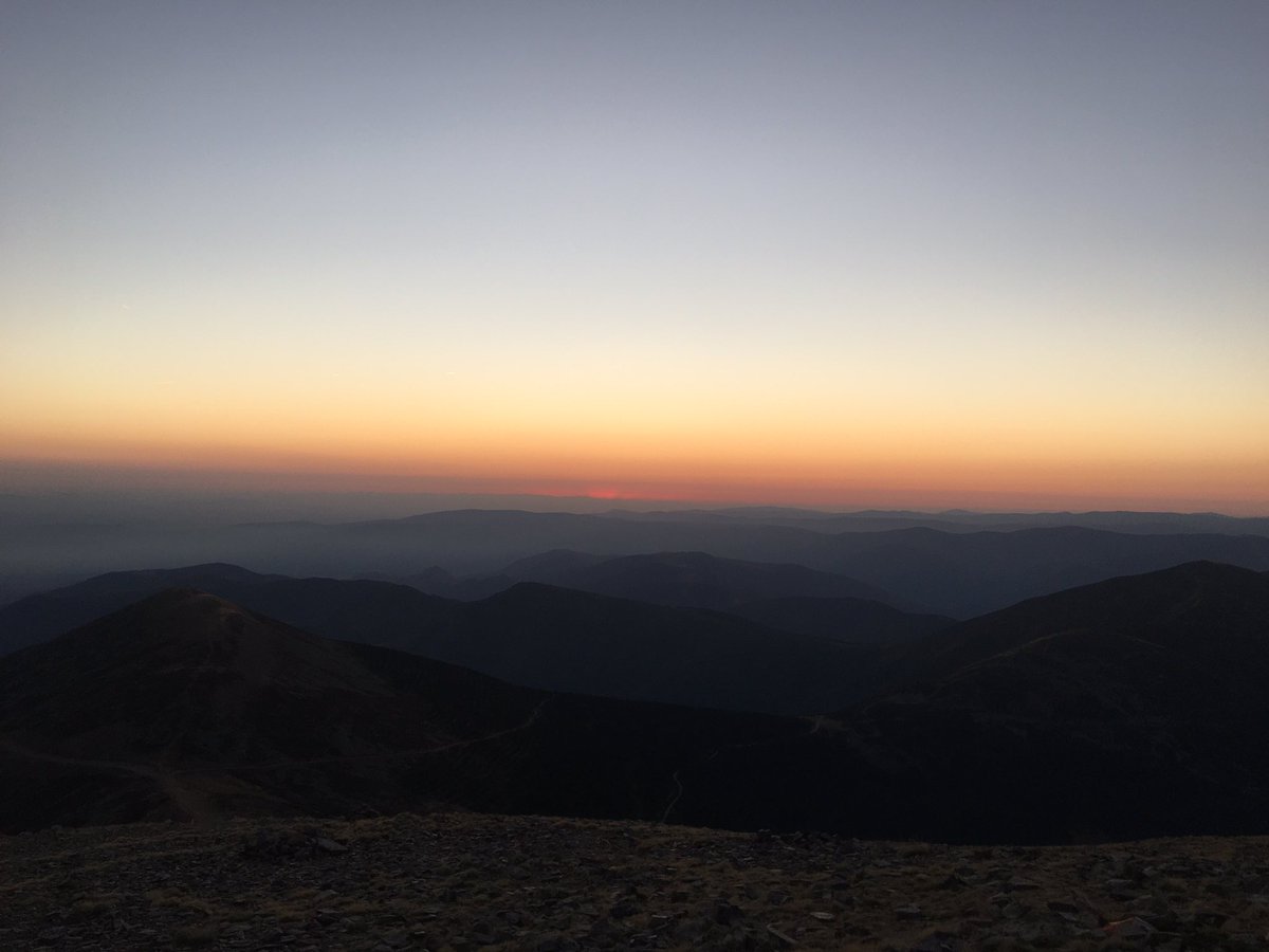 CorredorSolida1's tweet photo. Buenos días Solidarios!!

Hace una semana empezábamos nuestro reto con este espectacular amanecer desde San Lorenzo. 

Disfruten del fin de semana.

Saludos 💪💪💪 https://t.co/Qy5JLJc2yJ