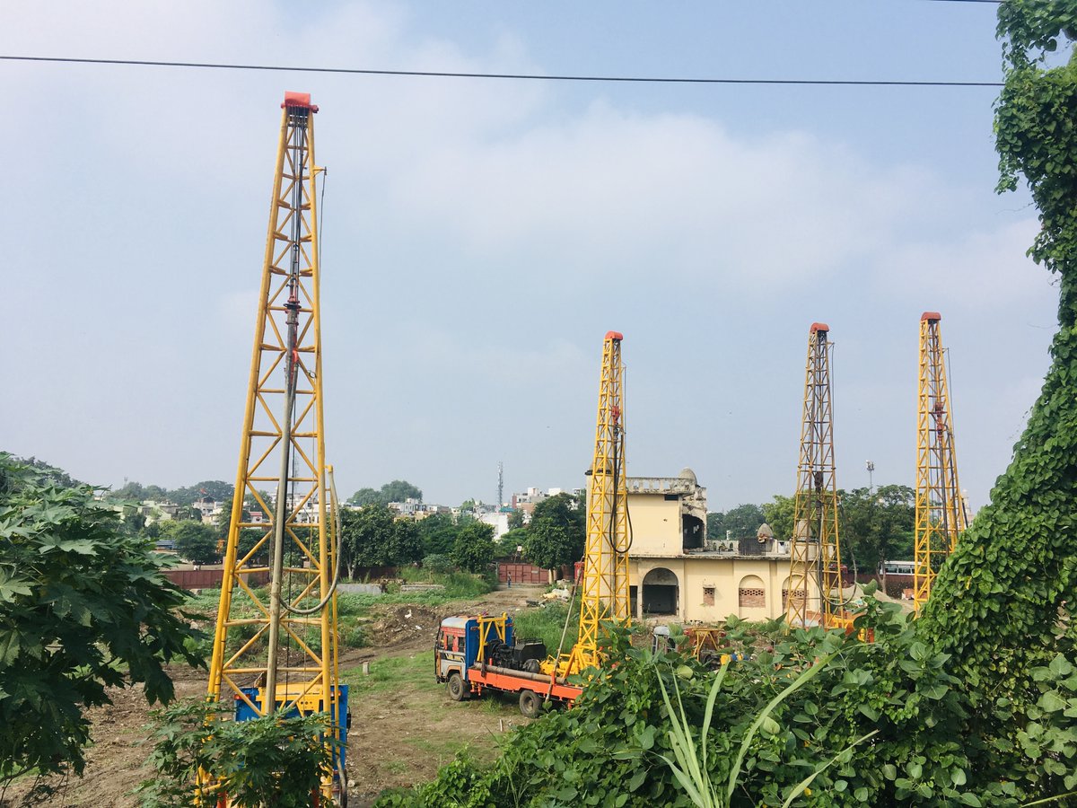 Babey Infratech Pvt. Ltd by Lucknow Development Authority. If we move towards Durga Devi Marg, we can see how the lands of Husainabad Trust was illegaly sold by a member of Nawab family of Awadh and a member of UP Legislative Council, Bukkal Nawab. 15-20 years ago these lands...6