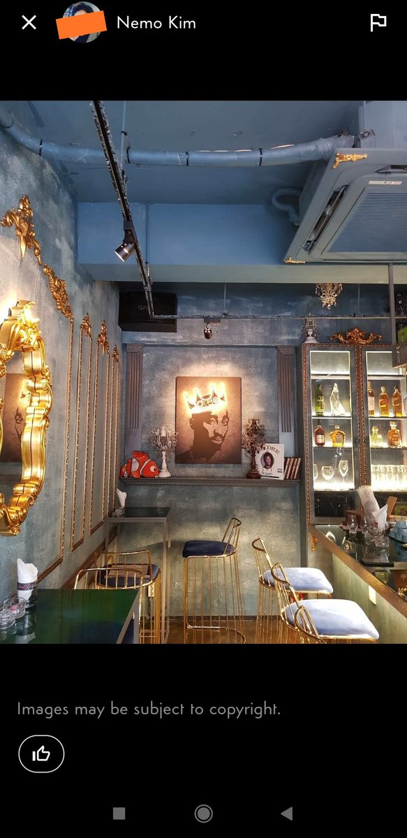 Take close attention to the GREEN TABLE, and THE WALL. None of Southsid- Parlor& #39;s table is green, and you can corroborate this by looking through their IG and Maps page photos, believe me, I& #39;ve searched inch by inch in SP.But what about this new bar "Crown B"& #39;s tables?