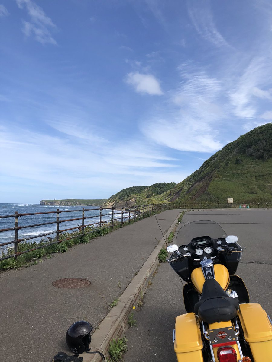 666massan's tweet photo. 気持ちいいな〜🛵
#harleydavidson
#fltri
#はじめての能取岬
#網走国定公園 https://t.co/zycnI4orZz