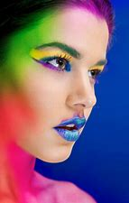 VipSimpleThings's tweet photo. Happy Weekend Everyone! I just ❤️💙💜💚💛color pops and art #lightupyourweekend xxxxxx https://t.co/09KCP6ZIGg