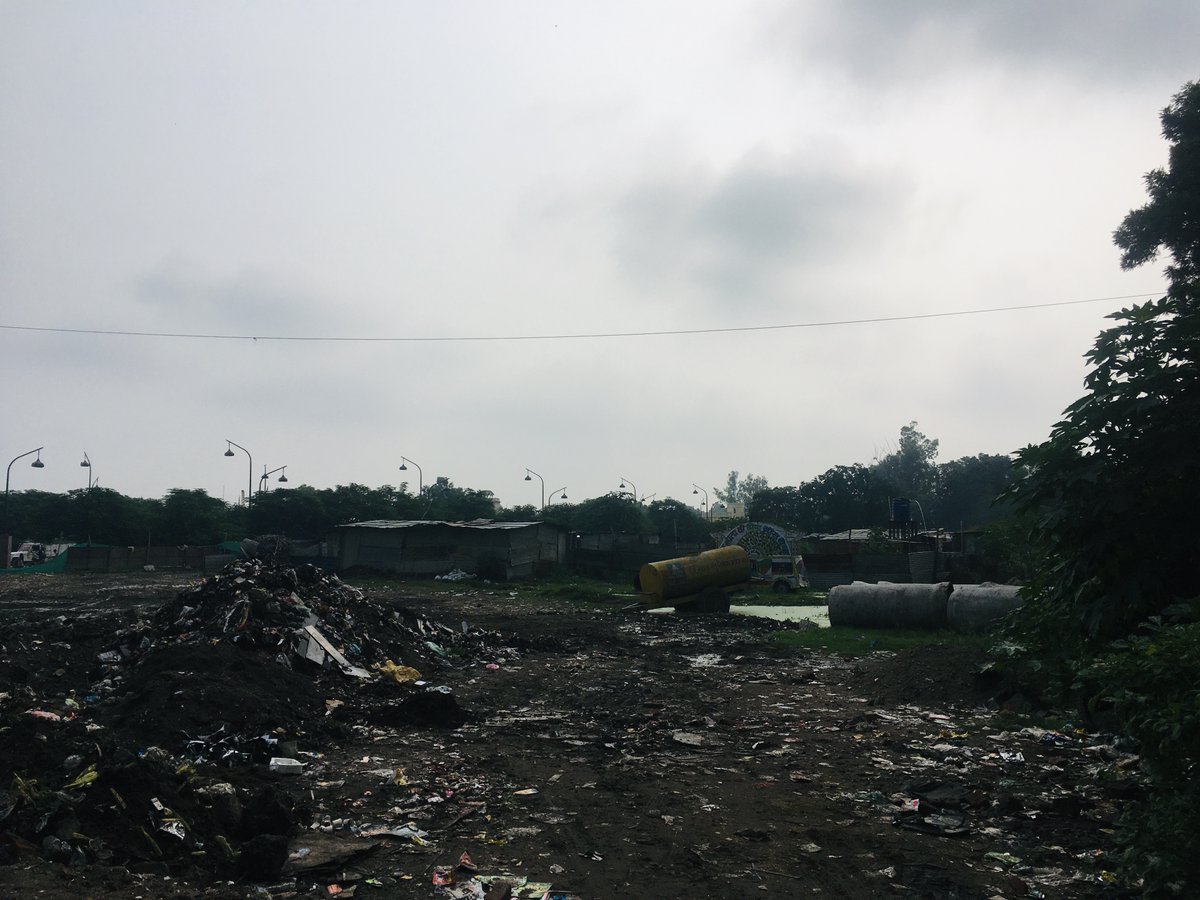 by the residents of Lajpat Nagar as dumping ground and also as a Bus parking stand. The Company Bagh flyover is also being built on the Husainabad Trust’s land and it is not recorded anywhere how this land was acquired by Setu Nigam from the Husainabad Trust. 10