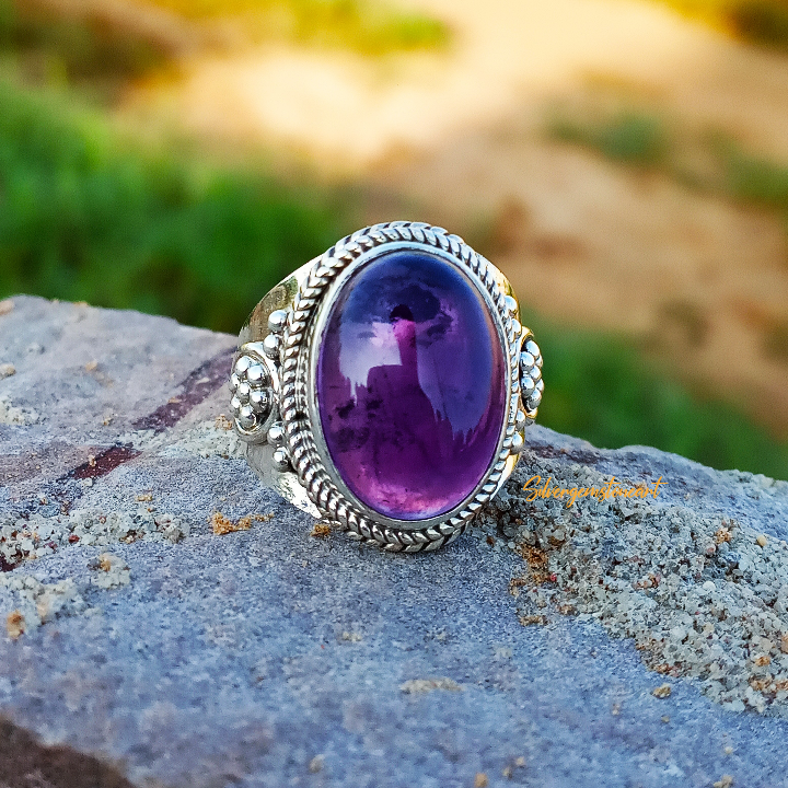 PriyaSh91439018's tweet photo. Amethyst Ring
Buy At
https://t.co/pt22J5Wu2Q
#Amethystring #Amethystjewelry #925silverring #Amethystsilverring #silverAmethystring #giftforher #purplestonering #healingring #eengagementring #midiring #giftideas #wife #usa #uk #germany #australia #bohoring #gypsyring #bridalring https://t.co/p4HMS8USuC
