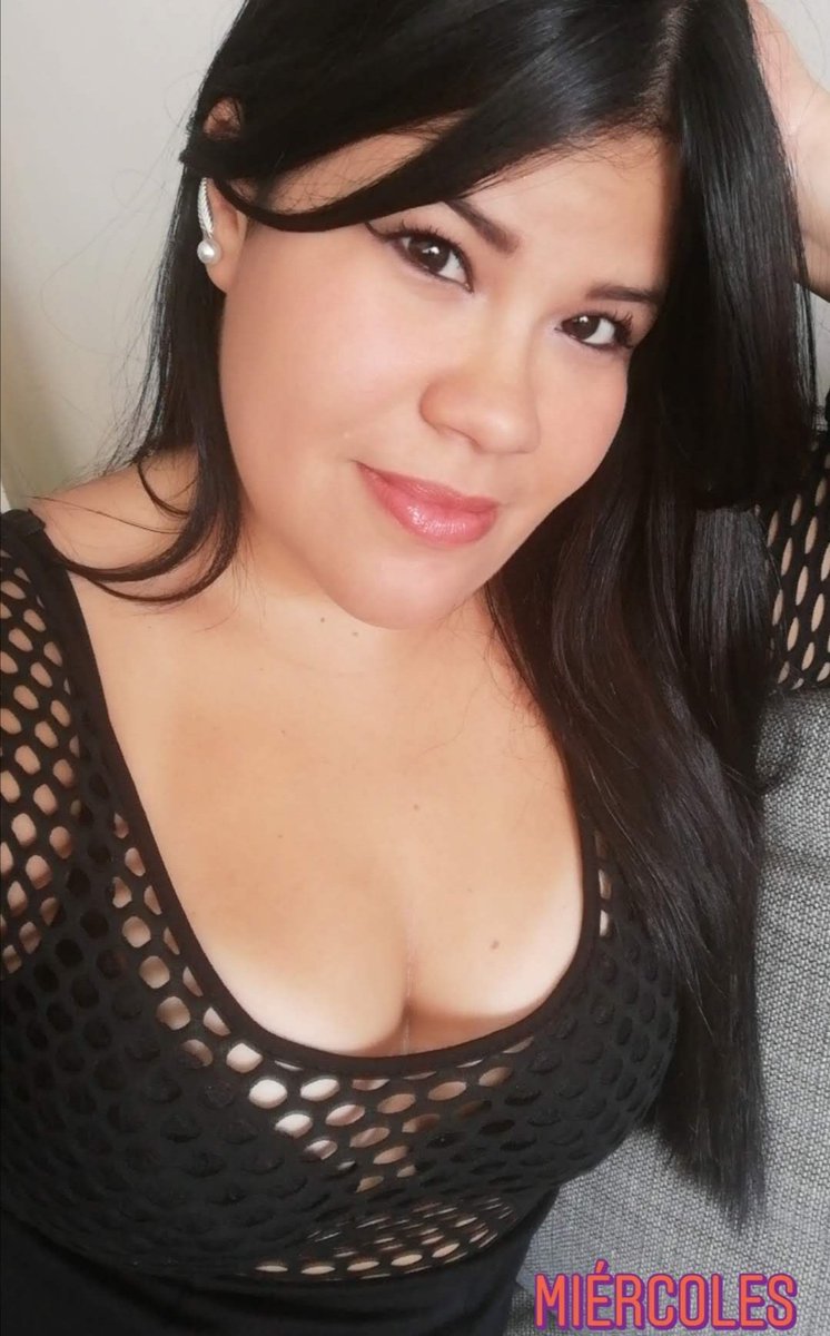 Sharon00685220's tweet photo. Siempre rica😈❤
.
#pelinegrasexy #tetasricas #boobies #blanquita #chinitarica #latinahot #chicamala #meportomal #tetasnaturales #putitas https://t.co/zFeZQ4e7t1