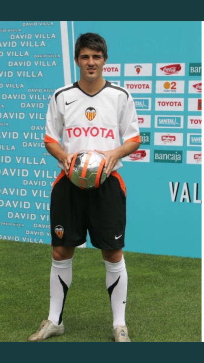 39 goals in 94 appearances convinced Valencia that El Guaje indeed had potential to become one of the world’s best. They paid €12mn for his services which is one of the best bargains till date.